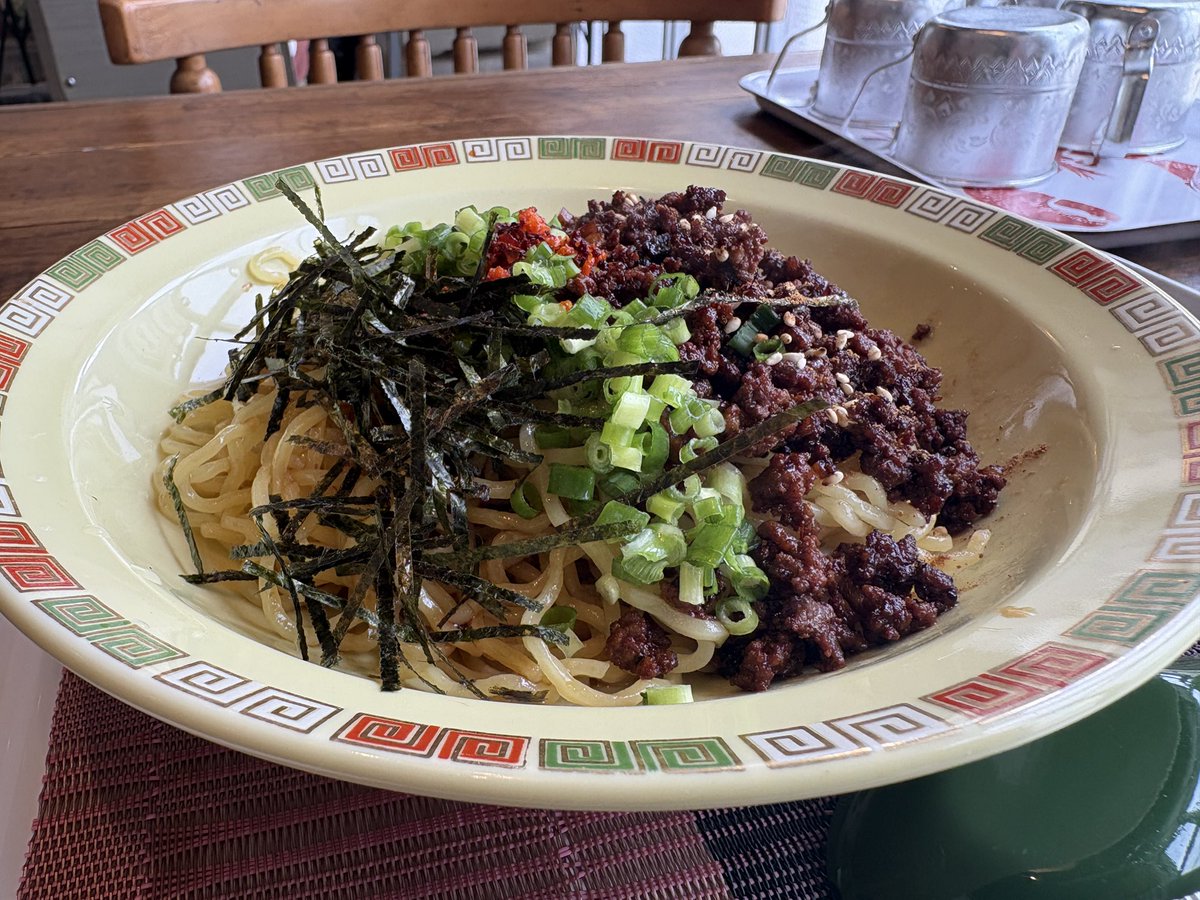 UWhispering's tweet photo. 台湾風混ぜ麺は絶品 https://t.co/NdnGYvXPuG