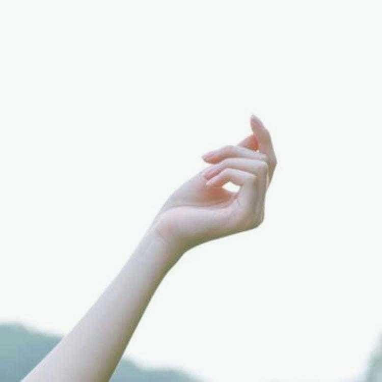 Na2002Dee's tweet photo. 新换的床单颜色清新，睡觉都香了。   🪐 🍂 🌟 https://t.co/lll9mMRRyt
