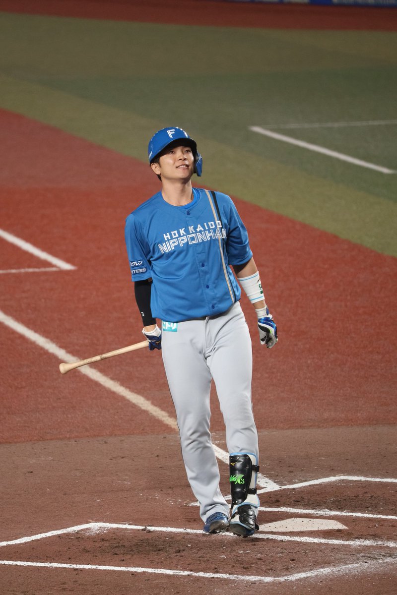 buhanasub's tweet photo. 2026.05.14 ZOZOマリンスタジアム

#郡司裕也
#lovefighters https://t.co/VUD7fEoZZ7