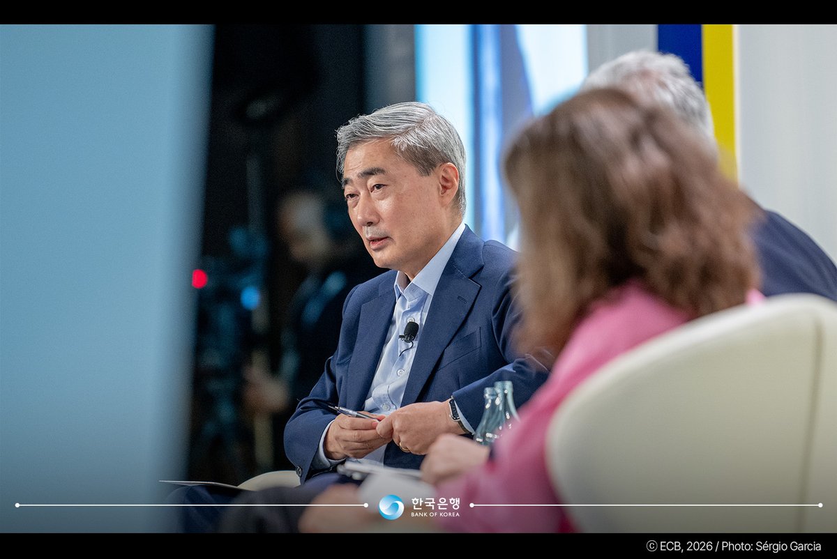 bok_hub's tweet photo. 신현송 한국은행 총재는 7월 1일 포르투갈 신트라에서 열린 「ECB 중앙은행 포럼」에 참석하였습니다. 
이 자리에서 신 총재는 화폐·지급결제 토큰화 세션 발표자로 나서 「프로젝트 한강」의 경험과 시사점을 공유했습니다.

#한국은행 #ECB포럼 #프로젝트한강 #신현송 https://t.co/f2Qrfm4QgZ