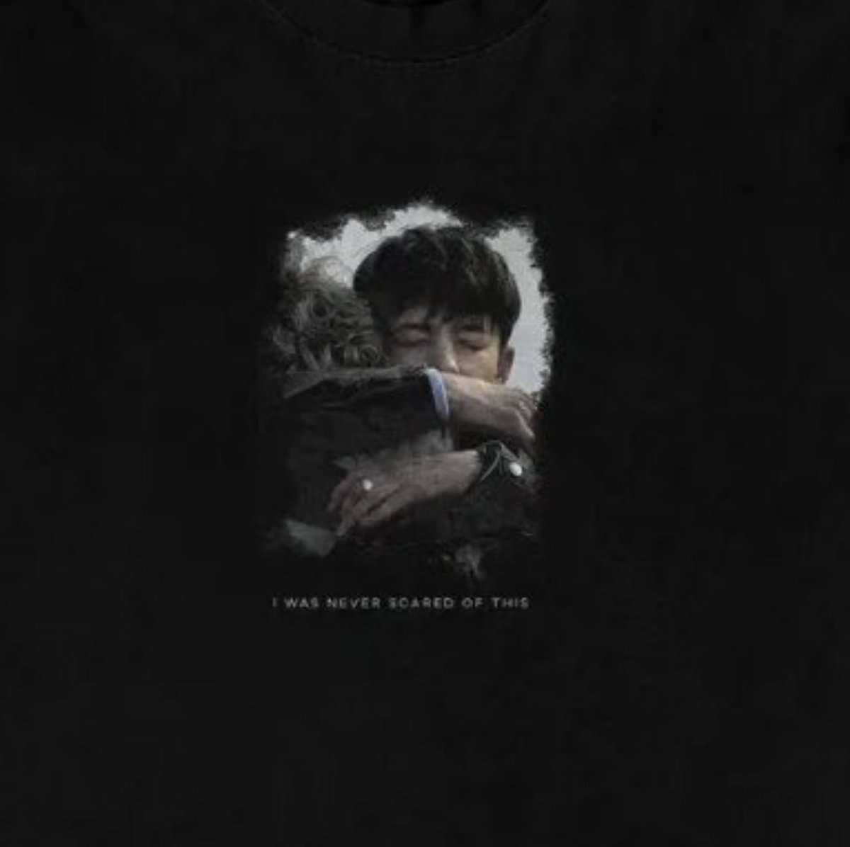 MAXXXXXlNE's tweet photo. ryanaim hug crumbs omggg https://t.co/iuwVvLwh1E
