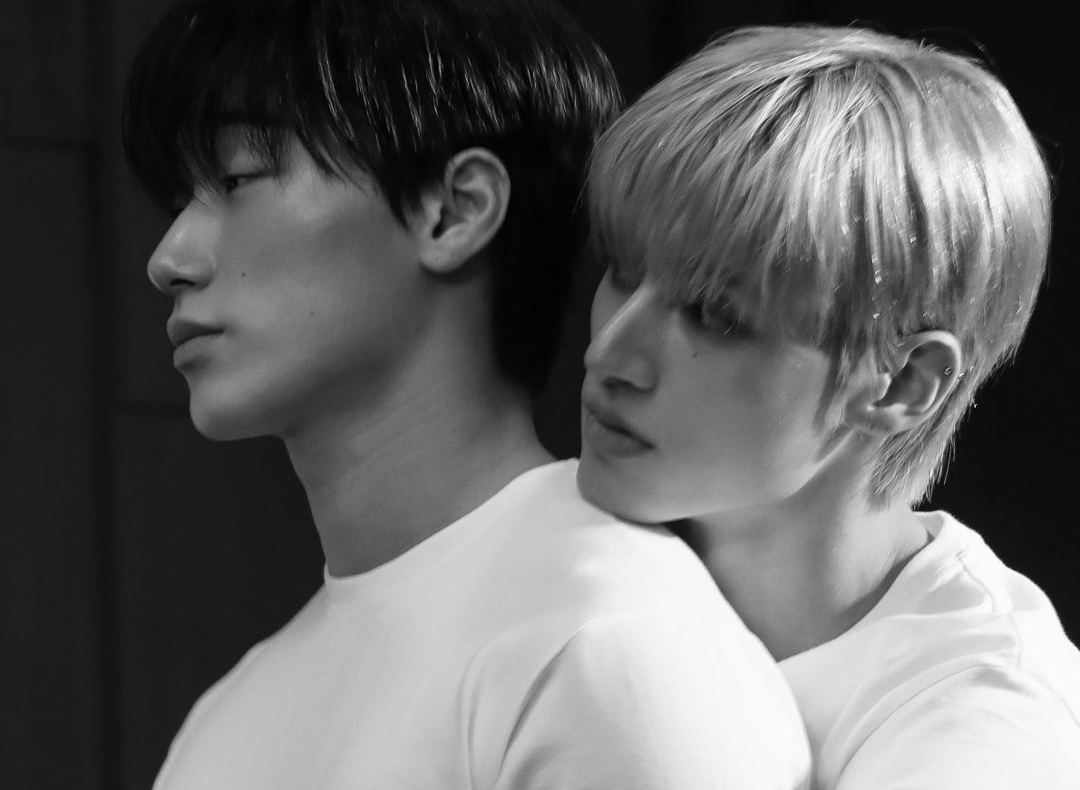 yourfantasytz's tweet photo. - for my kook girl todos os universos eu escolheria te conhecer, toda dedicatória seria pouco para descrever sua presença, sua amizade e sua energia, seu jeito único e sua presença bizarra mente,você é incomparável !Única, genuinamente a pessoa mais marcante que já conheci hari. https://t.co/M79aLjLwN0