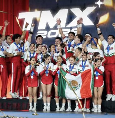 DannyHdz_A's tweet photo. @Seergiot3ck La porra es deporte oficial y de hecho la selección Mexicana quedó segundo lugar en el mundial https://t.co/IKl1SEnhEv