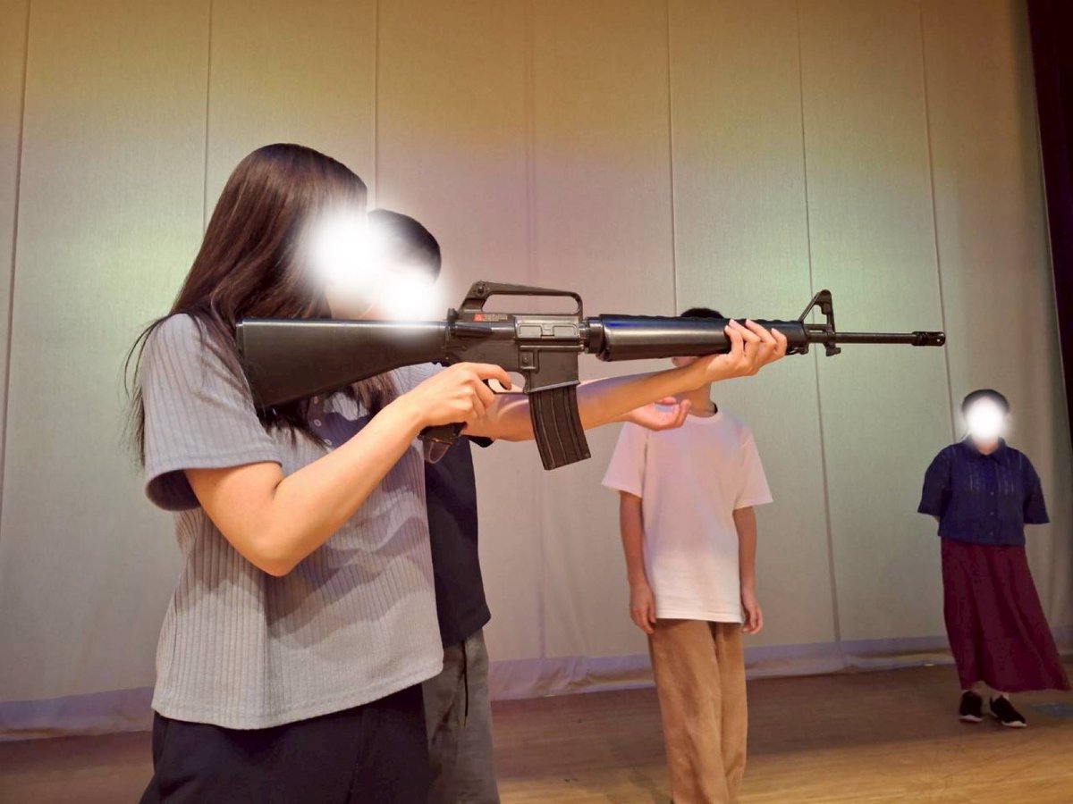 fu_enken's tweet photo. 通し稽古を行いました！
本番まであと4日…
一回一回真剣に取り組んでいます💪🏻

#RePOP
#福大演研
#福島医大演劇部
#120_en
#話半分
#演劇 https://t.co/VARDQZaviM