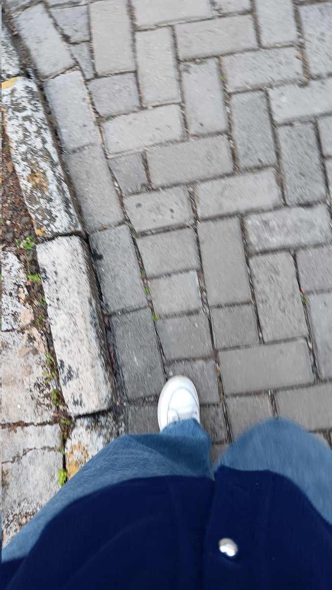 cheyuell's tweet photo. istirahat paling aku cintai sekarang di jam kerja🥰🥰 https://t.co/NIdytyN18Y