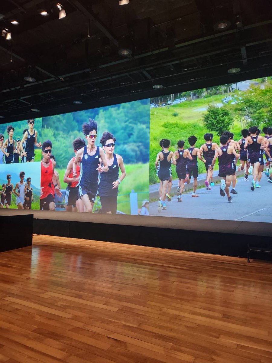 kokudai_ekiden's tweet photo. 【HUAWEI WATCH✕國學院大學陸上競技部】

この度、國學院大學陸上競技部はHUAWEIJAPAN 様とパートナーシップ契約を締結いたしました！
強力なパートナーであるHUAWEI様のテクノロジーを力に変え、チーム一丸となって箱根駅伝優勝へ向けて突き進んでいきます！ https://t.co/RNq9zwpvCD