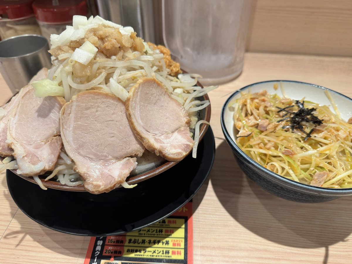 Hecapiii's tweet photo. 今日のラーメン🍜
（いつも通りすぎて面白みがない） https://t.co/ET4ah3rNZG
