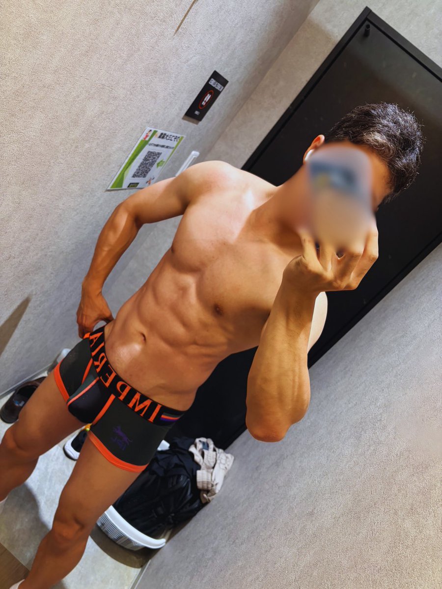 makkuro_sax02's tweet photo. 今朝から住んでる賃貸の部屋すべての水が出なくて色々調べたり管理会社に問い合わせたら建物自体、原因は謎だけど断水してたらしい💦
どさくさに紛れて休暇取ったから、昼からジム🏋️‍♂️
普段見ない人とか居て目の保養でした。 https://t.co/xFBoIyAUZT