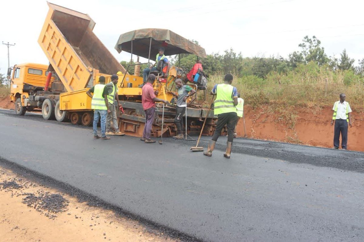NinjaMan254_'s tweet photo. The upgrade of the Emali–Matiliku section of the A5 Road to bitumen standards is a strategic investment in Kenya's transport infrastructure. As part of the Greater South Eastern Transportation Corridor, it will enhance regional connectivity, improve road safety, lower logistics costs, facilitate efficient movement of agricultural produce, reduce post-harvest losses, and unlock sustainable economic growth across the Lower Eastern region.