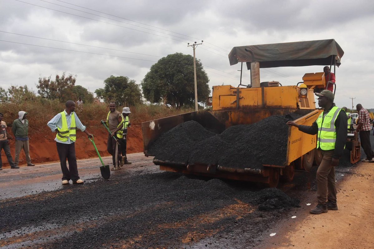 NinjaMan254_'s tweet photo. The upgrade of the Emali–Matiliku section of the A5 Road to bitumen standards is a strategic investment in Kenya's transport infrastructure. As part of the Greater South Eastern Transportation Corridor, it will enhance regional connectivity, improve road safety, lower logistics costs, facilitate efficient movement of agricultural produce, reduce post-harvest losses, and unlock sustainable economic growth across the Lower Eastern region.