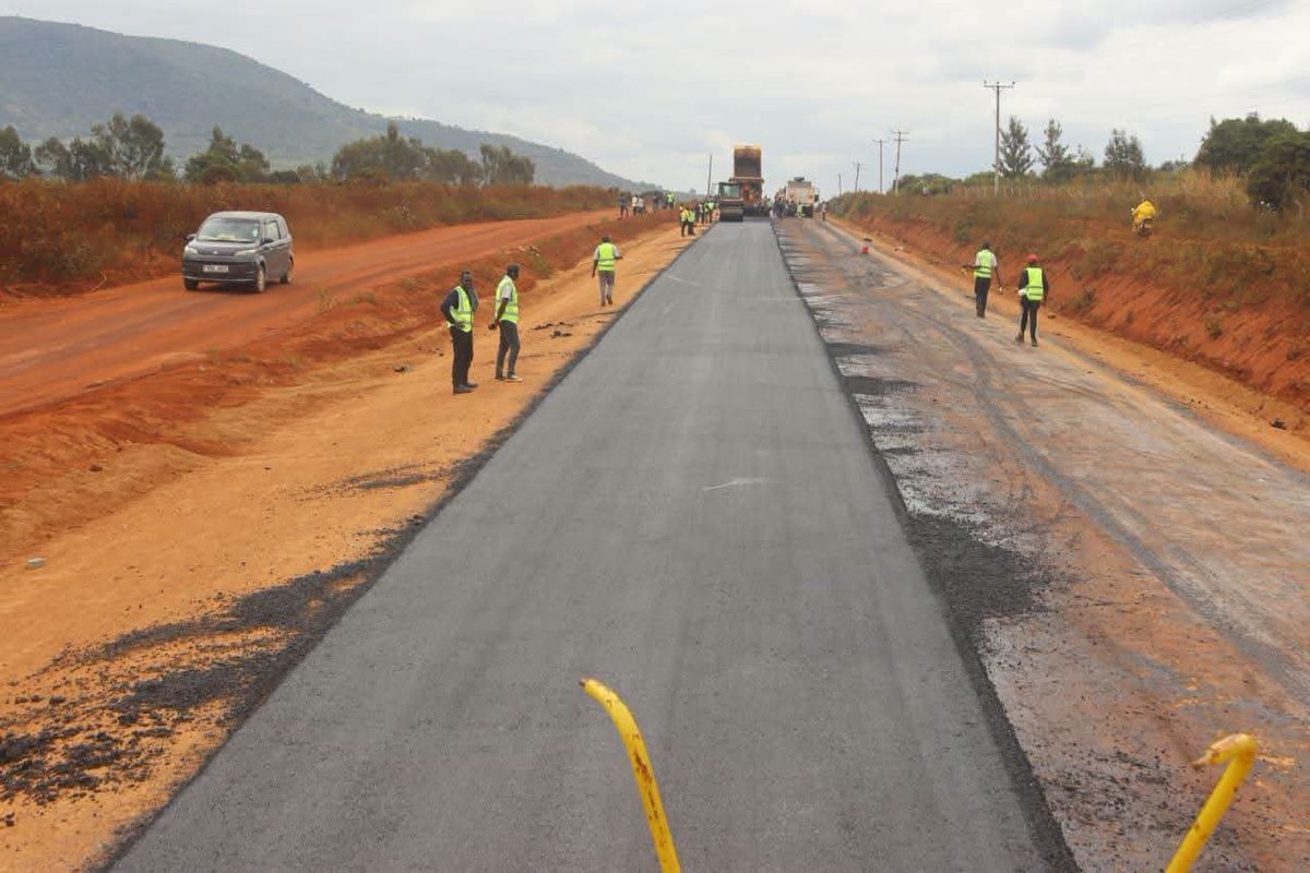 NinjaMan254_'s tweet photo. The upgrade of the Emali–Matiliku section of the A5 Road to bitumen standards is a strategic investment in Kenya's transport infrastructure. As part of the Greater South Eastern Transportation Corridor, it will enhance regional connectivity, improve road safety, lower logistics costs, facilitate efficient movement of agricultural produce, reduce post-harvest losses, and unlock sustainable economic growth across the Lower Eastern region.