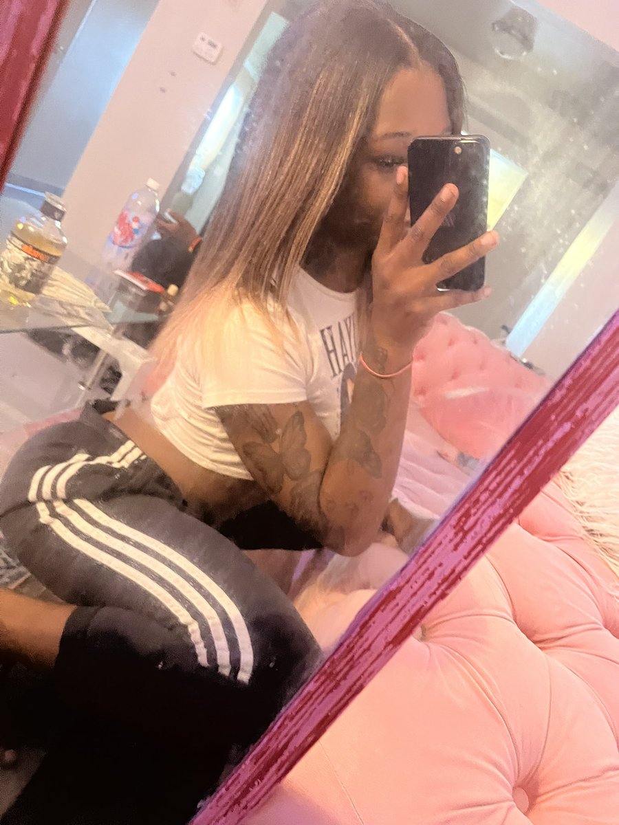NovaNova10k's tweet photo. He like me natural better😘🫦#virlpost #GENONLY #virlcouple 🥰 https://t.co/ELcp0WImQj