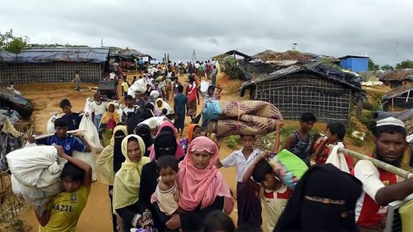 arakan1news's tweet photo. Bangladesh asks Japan for help to safely bring Rohingya refugees home. Japan also promised 5 patrol boats and 500 million dollars in energy aid. #Rohingya #Bangladesh #Japan #SaveRohingya #PeaceNow https://t.co/eiAC6EMB1V