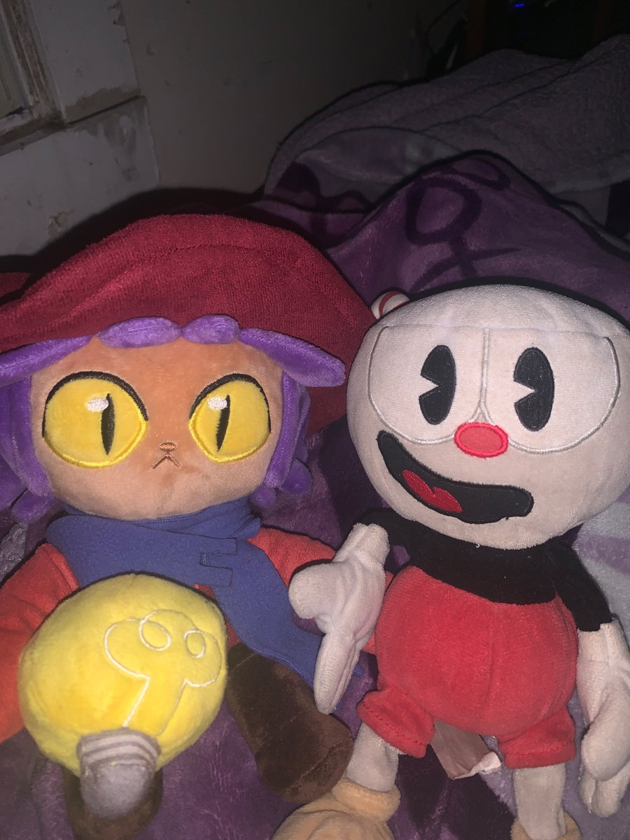 CupBoiFan2017's tweet photo. [ dont tell Niko fans… I have a Niko plush… ] https://t.co/ykqOa8j5IV