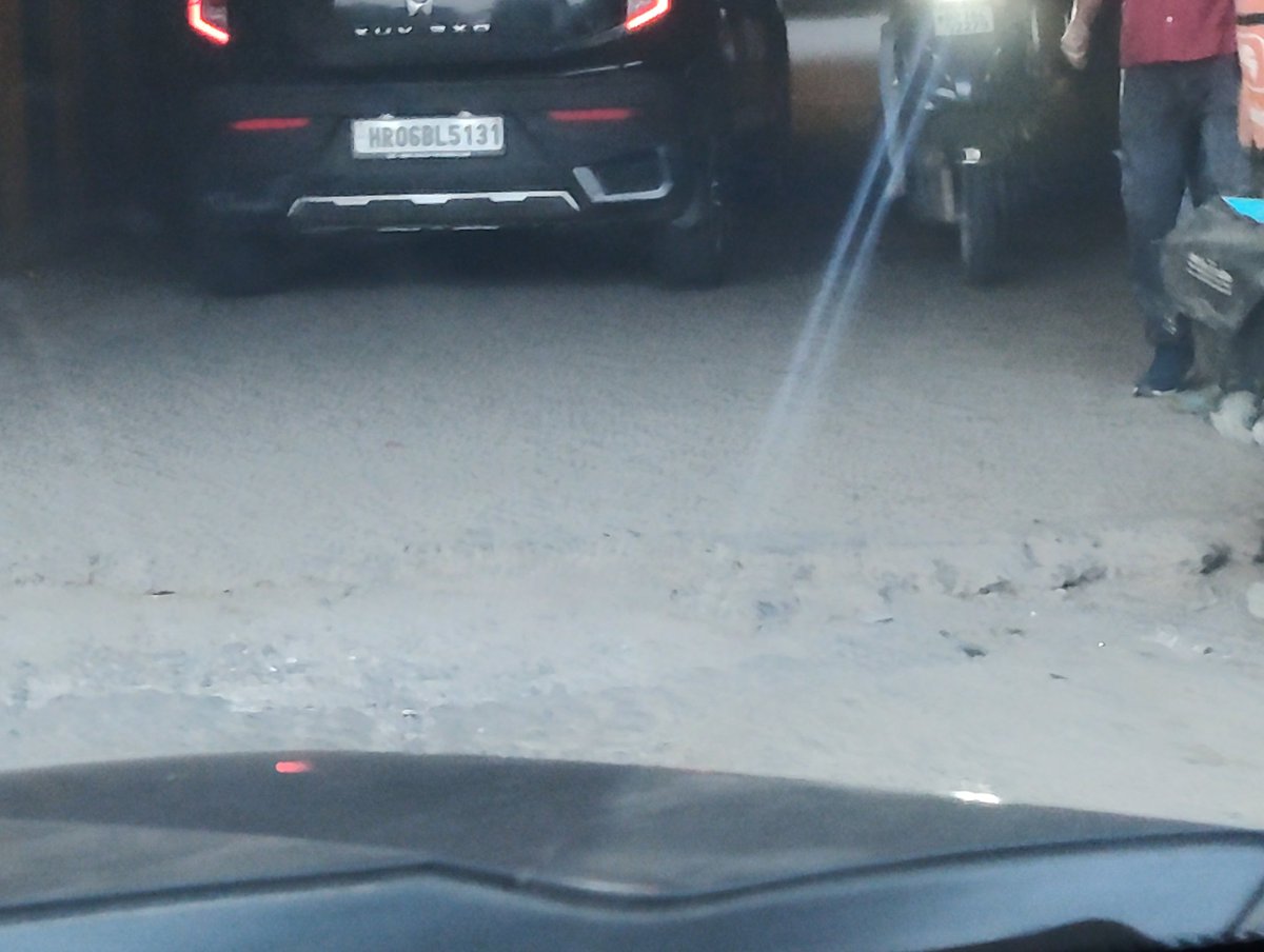 CA_Alok_Kumar's tweet photo. @CeoNoida @noida_authority Dear Sir potholes at both sides of Advent under pass in Sector 137 below Noida Greater Noida expressway is immediate repairing to avoid any mishaps. https://t.co/dr0MkcP3Mt