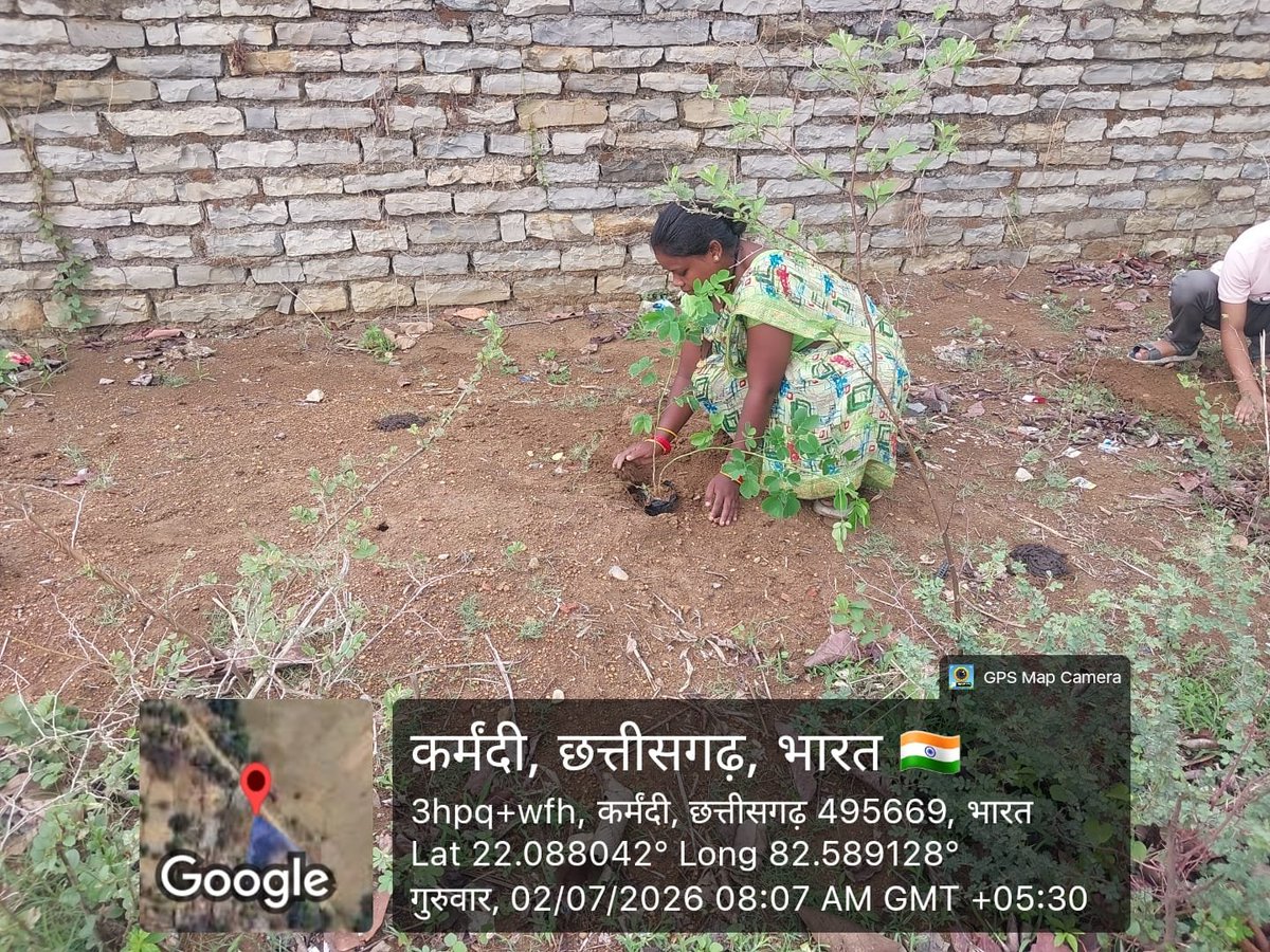cgcboa's tweet photo. #PlantATreeFor5DaysBanking 
#5DaysBanking 
#ClimateChange
#ClimateAction 
#SHG 
#GoGreen
#HariyaliChhattisgarh 
@AIBOAOFFICIAL https://t.co/pxKqiRUs3a