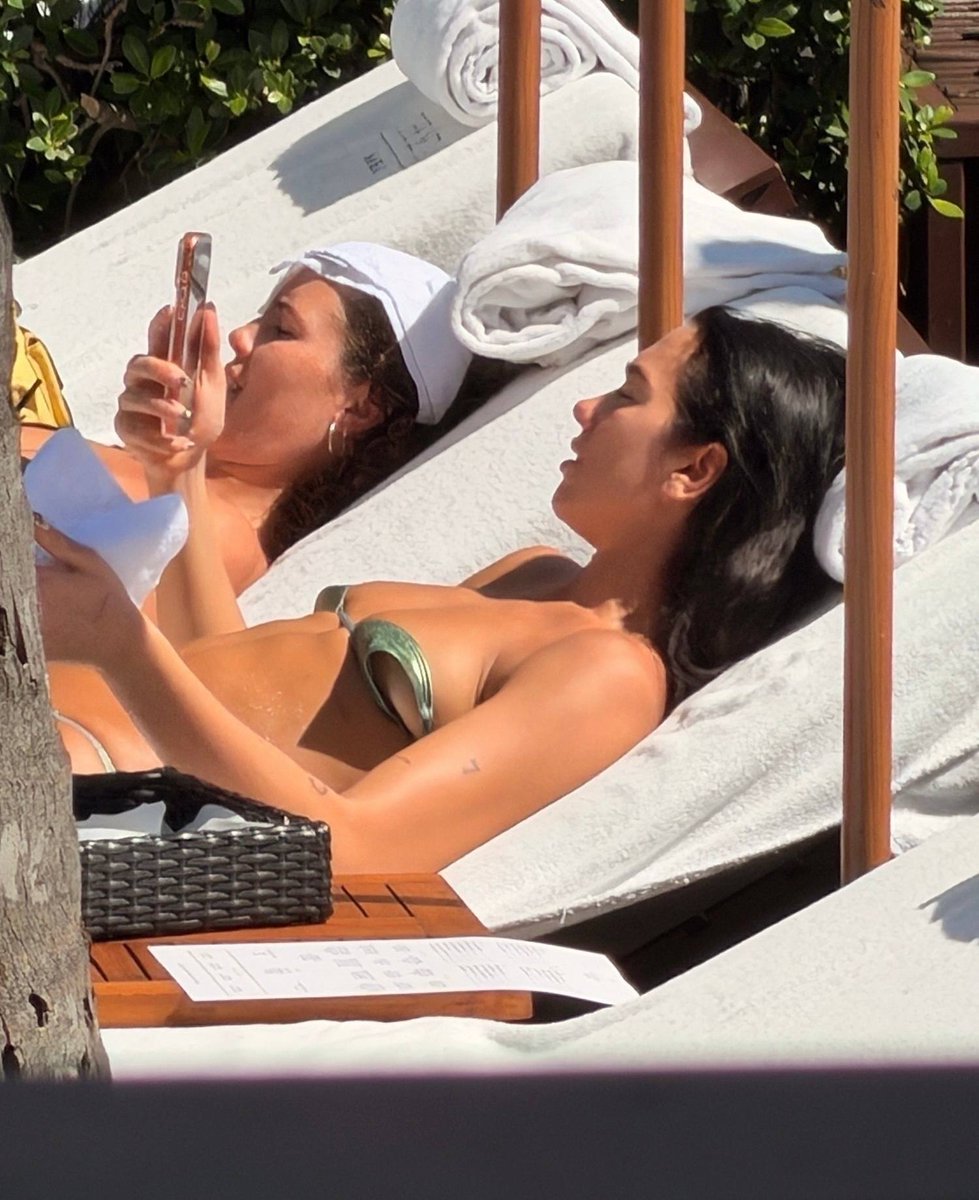 𝑺𝒑𝒐𝒕𝒍𝒊𝒈𝒉𝒕 tweet media