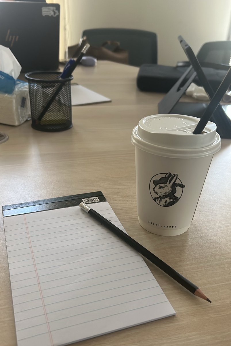 1oeiy's tweet photo. عشوائيات اول اسبوع تدريب 🥰
💻 …Full-Stack in Progress https://t.co/mESzSTcwKG