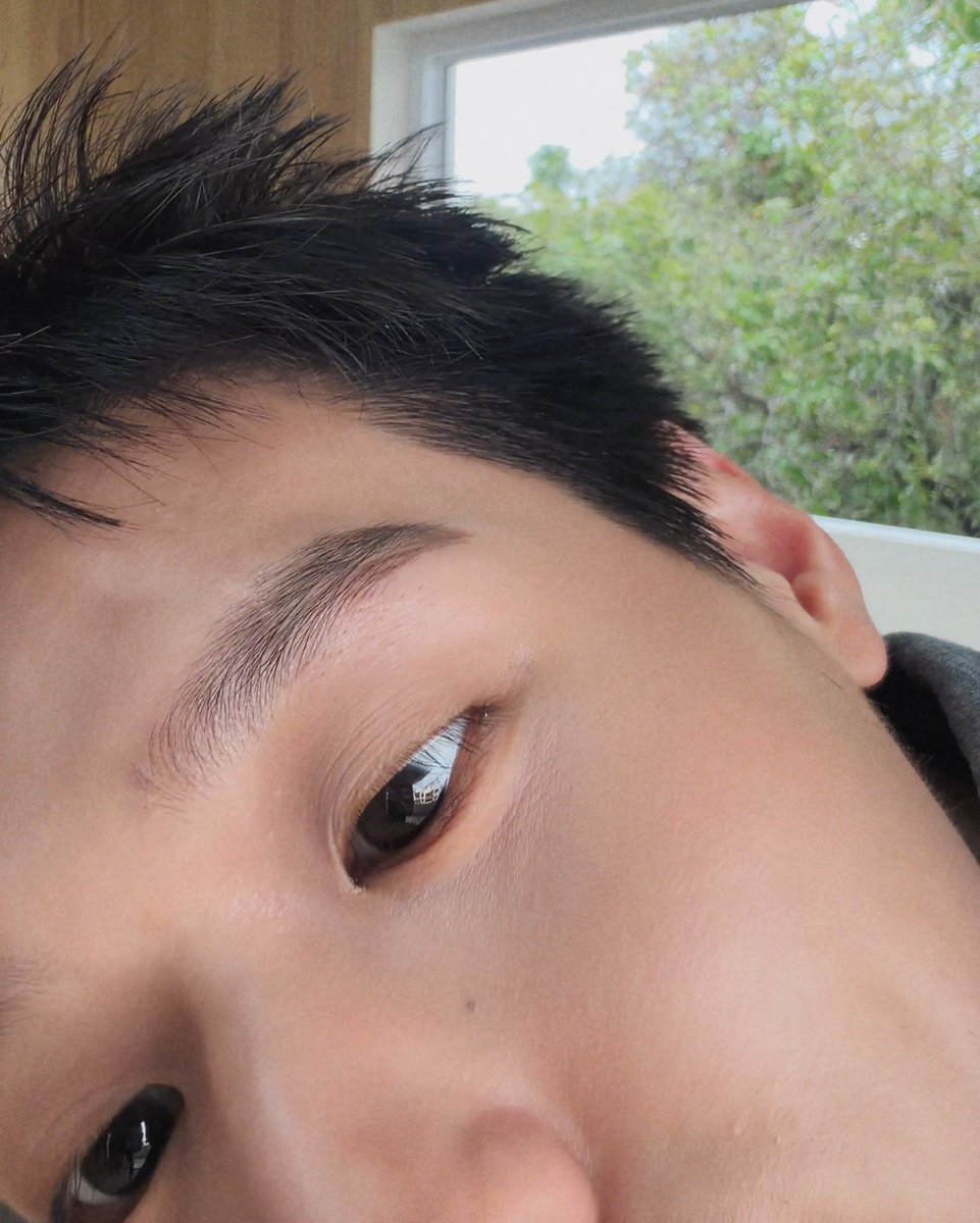 bk178cm's tweet photo. นี่พวกแกเห็นหน้ากันแบบนี้ทุกคืนเลยเหรอ https://t.co/quiMt0pUCd