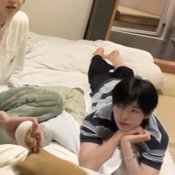 2o04o405's tweet photo. 우유 먹고 따끈따끈 https://t.co/1rkGb5g7il