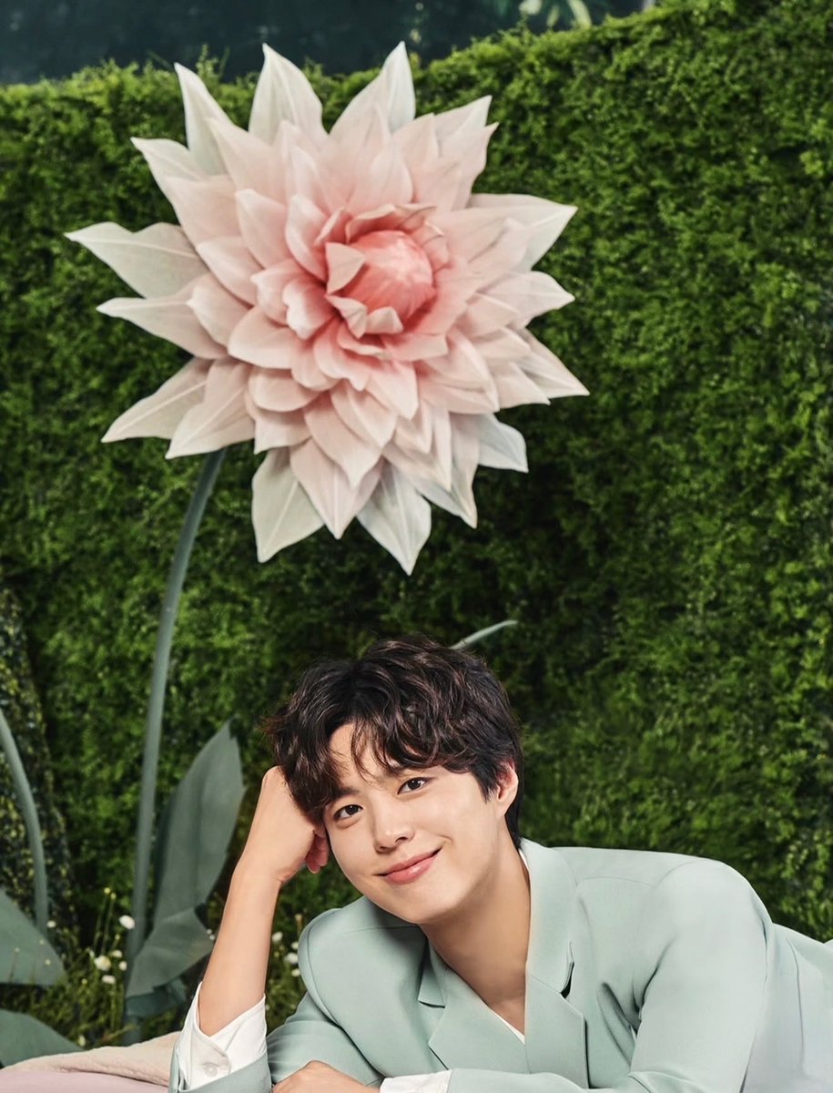 Bogumfrance's tweet photo. Photos publiรฉes par @acebed_official avec @BOGUMMY ๐ฅฐ
#parkbogum #bogummy #waitforyouinparis๐จ๐ต #acebed https://t.co/44TlBAWDQL