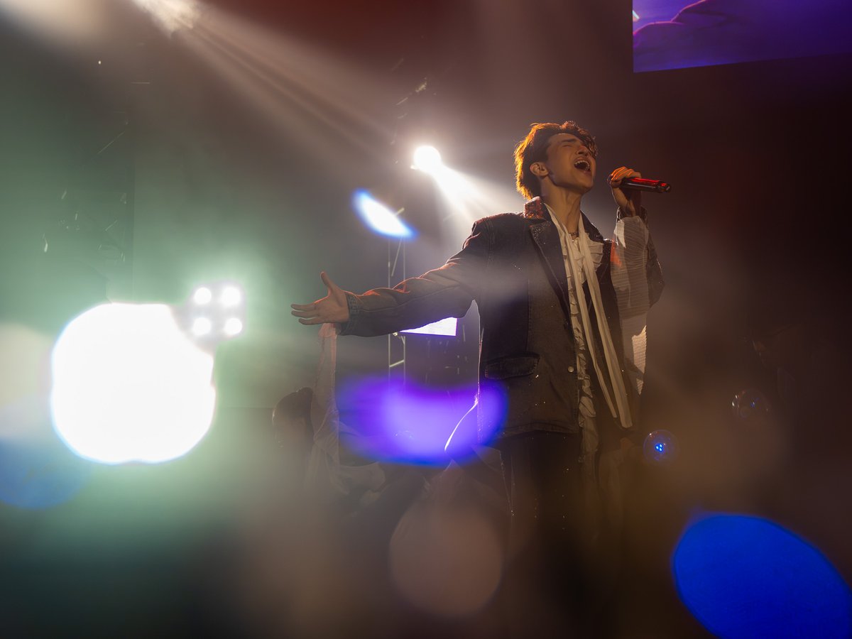 vxonofficial's tweet photo. [HIGHLIGHT PHOTOS] VXON - Kalawakan: The Evolution | VXON @frnzchuaa 

Directed by John Prats
Produced by Cornerstone Concerts and L-Squared Productions PH

#VXON
#KalawakanTheEvolution #VXONKalawakan
#CornerstoneConcerts #LSquaredProdPH https://t.co/pjcg7fMlW7