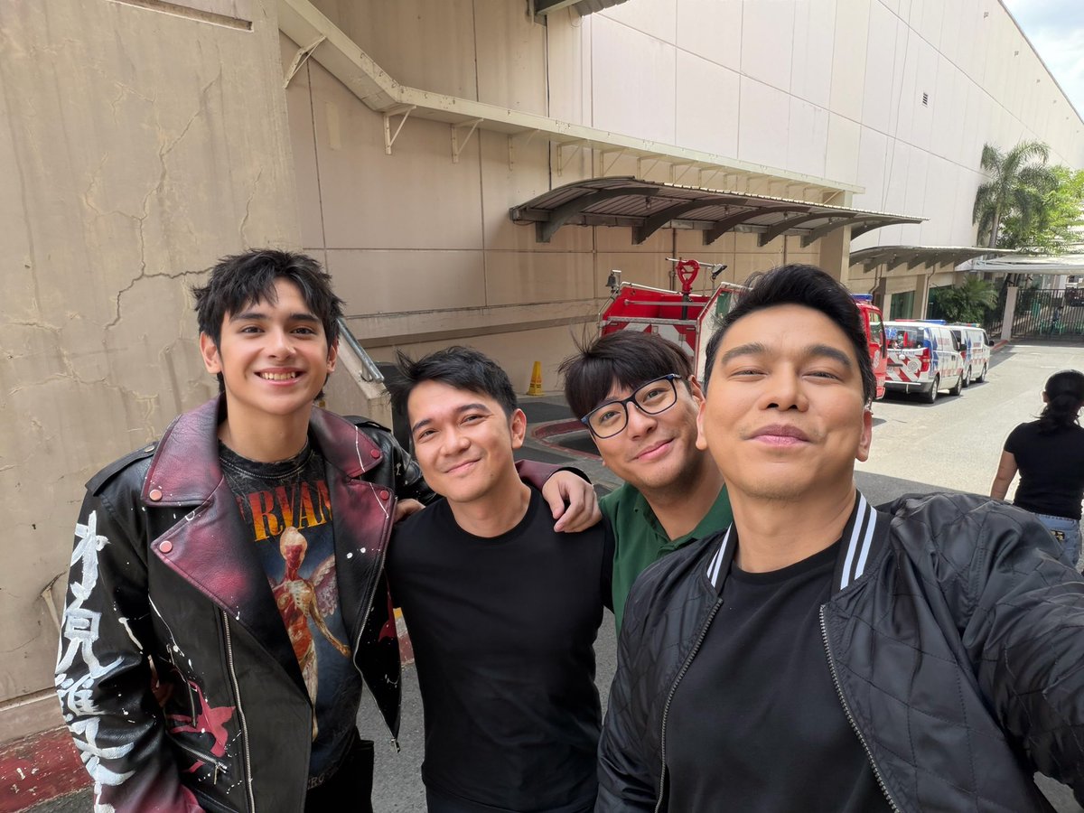 roxsantos's tweet photo. Team Heath! ❤️ It was so nice seeing you, Heath! https://t.co/69GUxVabVM