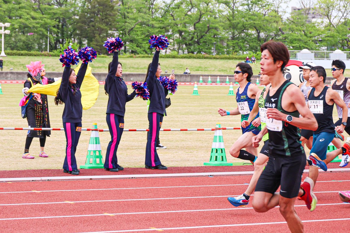 firebonds's tweet photo. 昨シーズンも福島ファイヤーボンズは、地域との連携事業として県内各地で様々な地域活動を実施いたしました🏀✨

2025-26シーズン 活動数：595回 

学校訪問やクリニック、地域イベントへの参加などを通して、県内各地の多くの皆さんと交流することができました😊🤝

これからも地域に愛されるクラブを目指し、福島の皆さまとともに歩んでまいります💜

活動詳細はこちら▼
https://t.co/wGkUL9EJco

#firebonds
#福島ファイヤーボンズ
#レイグリッターズ