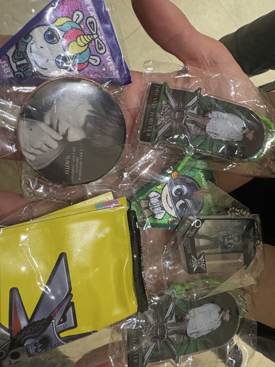 gan0306mk's tweet photo. 三代目ガチャ
譲り ØMI 今市隆二 山下健二郎 NAOTO 小林直己 ELLY
求め 岩田剛典 定価買取

京セラドームでお願いいたします！

 #三代目ガチャ  #ØMI #今市隆二  #山下健二郎  #小林直己  #ELLY https://t.co/uvTGI3r5xQ