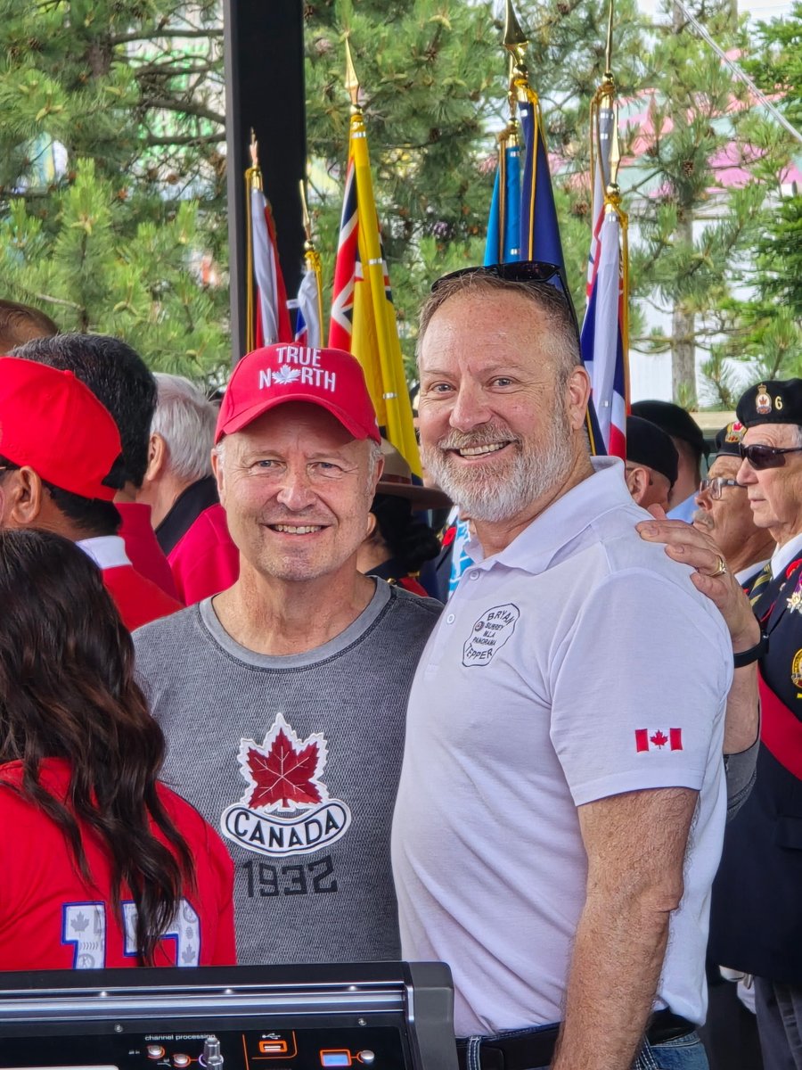 KerryLynneFindl's tweet photo. What a great way to spend Canada Day with British Columbians enjoying the weather, fun &amp; festivities &amp; with my @Conservative_BC colleagues in Surrey &amp; Langley who shared face painting, balloons, cotton candy, flags &amp; @FIFAWorldCup souvenirs! https://t.co/iJmpWs8IxM
