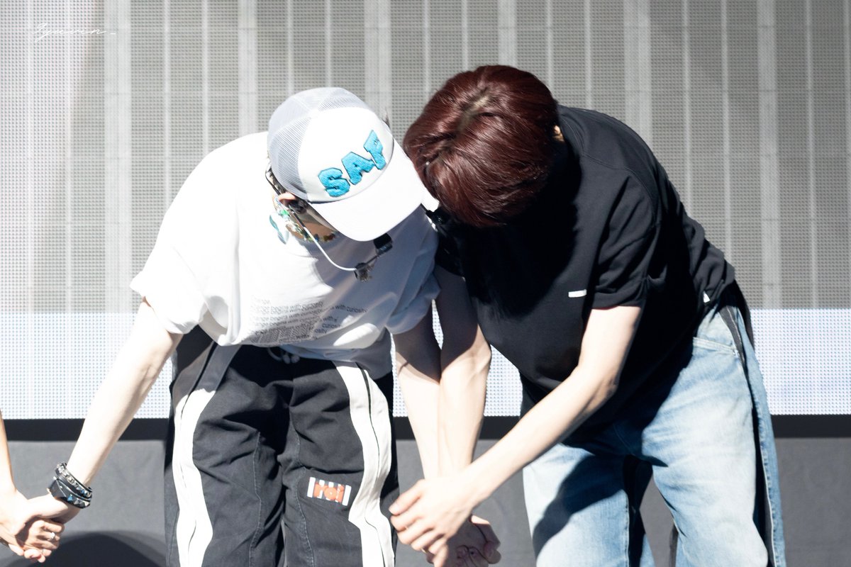 9yuvin__'s tweet photo. 260701
#김규빈 #KIMGYUVIN #장하오 
#앤더블 #AND2BLE https://t.co/jOpAavTKMB
