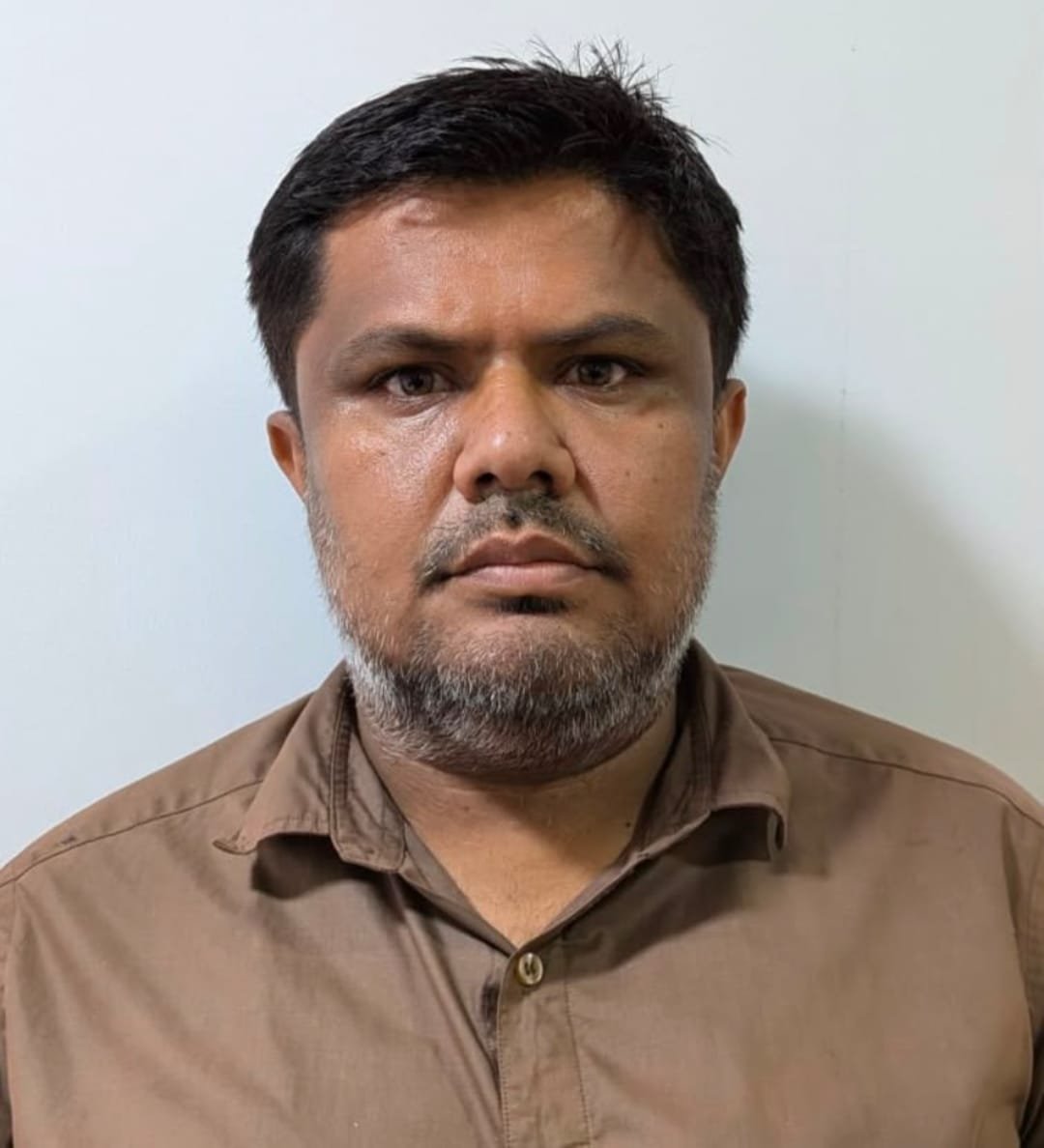 MeghUpdates's tweet photo. 🚨 BIG! Telangana Police ARRESTED Mohd Osman, owner of Osman Meat Shop in Mallepally, and Mohd Jahangir Pasha, a worker at Ayan Beef Shop, for allegedly supplying beef mislabeled as mutton to local hotels. 

Around 50 kg of meat was SEIZED. Further investigation is underway. https://t.co/Q1lxUQnHgt