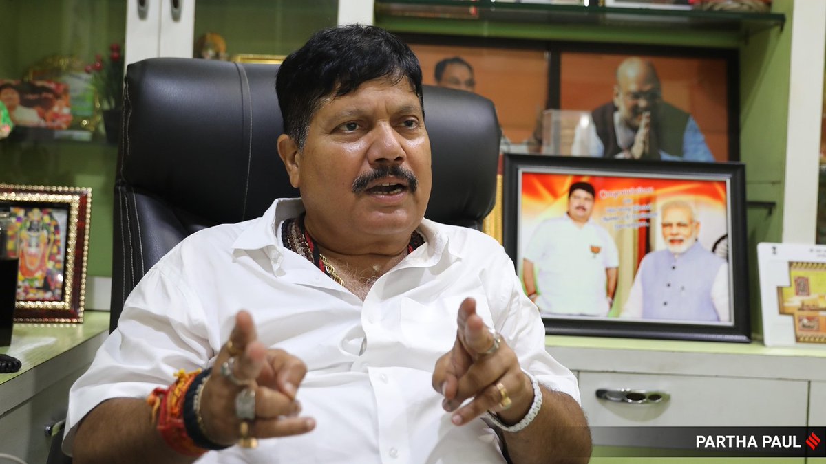 InfraAddaofWB's tweet photo. 🚌 460 NEW BUSES SET TO HIT KOLKATA ROADS BEFORE DURGA PUJA

West Bengal Transport Minister Arjun Singh has announced that 460 new buses will be inducted into Kolkata's public transport fleet before Durga Puja 2026

Key highlights:

🔹 Tenders have already been floated for the procurement of the new fleet

🔹 The upcoming fleet will comprise mostly electric buses, along with a few CNG and diesel buses to ensure operational flexibility.

🔹 The state is also expecting a significant allocation of electric buses under the Centre's FAME-II scheme, enabling fleet expansion with central support.

🔹 Around 60 brand-new buses lying unused in depots are being overhauled and will also be brought into service.

🔹 The government has invited private operators to introduce high-end buses for both intra-city and inter-city routes.

🚋 The Transport Minister also reiterated the government's commitment to reviving Kolkata's tram network, with plans for modern tram procurement, Metro integration, and heritage tram services.

#Kolkata #WBTC #PublicTransport #ElectricBus #WestBengal #Infrastructure #DurgaPuja