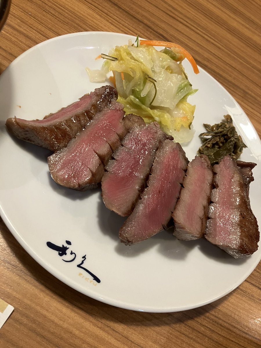 ear2525's tweet photo. 💂‍♂️ https://t.co/eWjghnkJAY