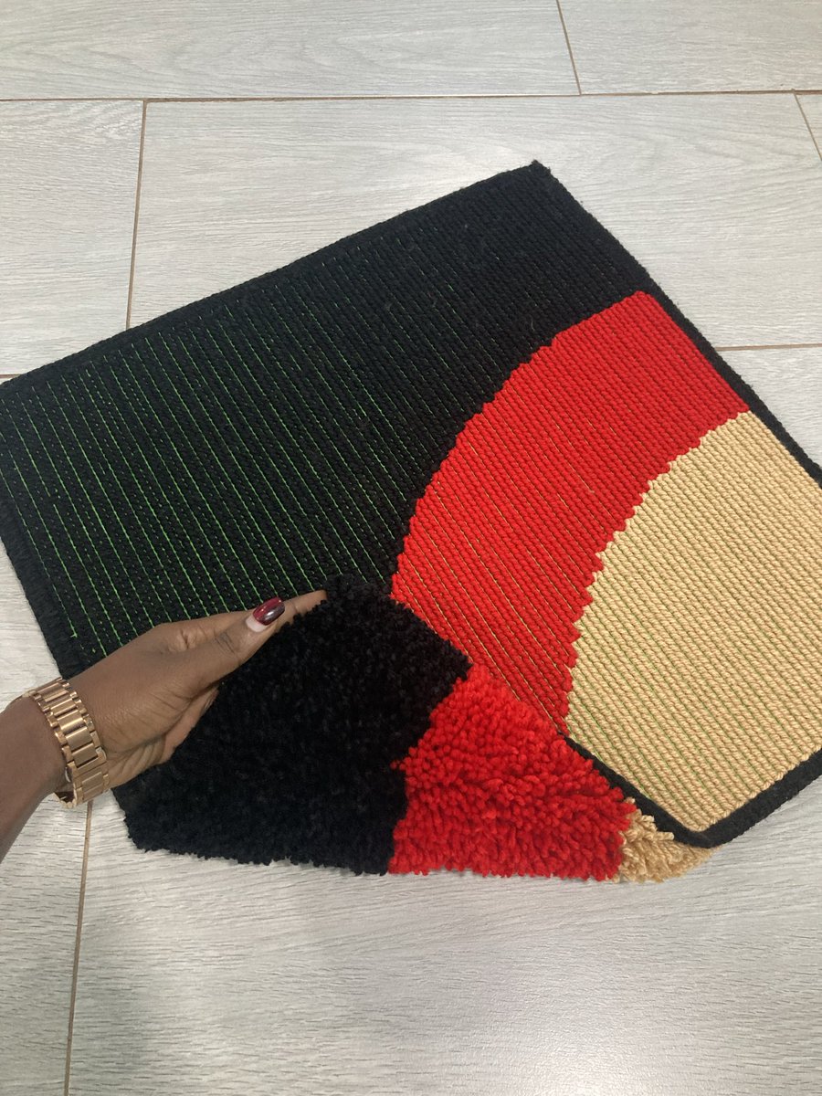 agabadaisy93's tweet photo. Make us your doormat (handmade) plug and let’s add a touch to your space👌🥰 at affordable price..
At only 35,000 UGX  and you have this cozy piece for yourself😋🥰 https://t.co/b6iVV4EJHj