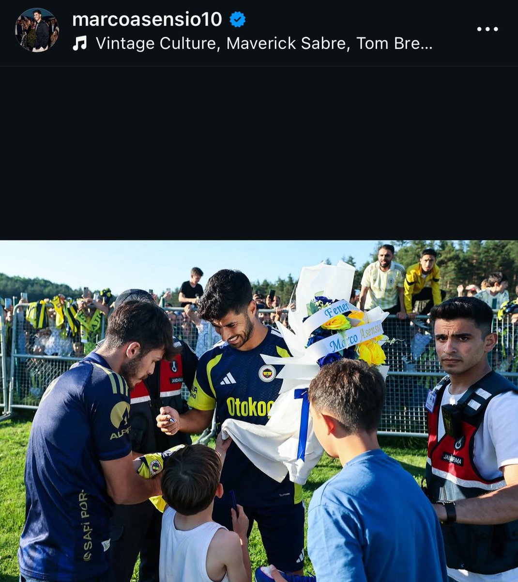 nazamafbli's tweet photo. fenerbahçesine aşık https://t.co/SLqD4XP9hf