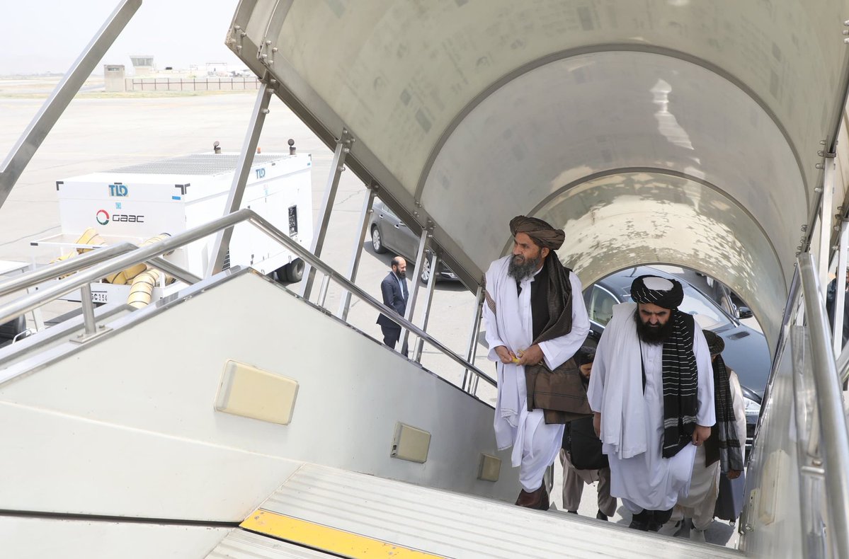 SafeAfghanist2's tweet photo. معاون اقتصادی ریاست الوزراء امارت اسلامی افغانستان عازم ایران شد
ملا عبدالغنی برادر آخند، معاون اقتصادی ریاست‌الوزراء امارت اسلامی افغانستان امروز به‌منظور اشتراک در مراسم تشییع جنازه آیت‌الله علی خامنه‌ای، رهبر پیشین مذهبی ایران عازم جمهوری اسلامی ایران شد. https://t.co/DFBOFXsapi