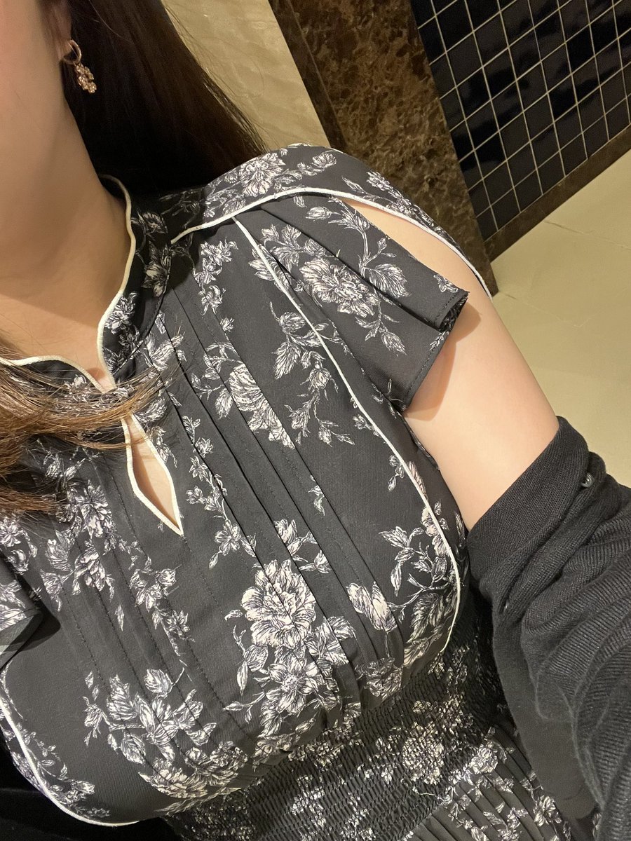 b_rarav's tweet photo. お気に入りワンピ🖤 https://t.co/ZWLdm90RPx
