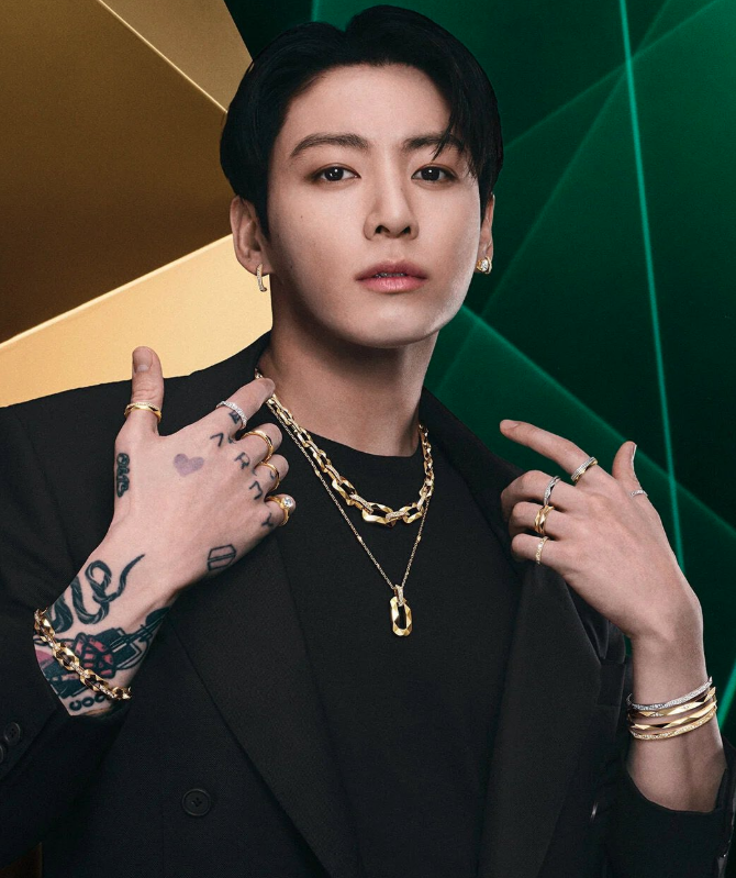 AboutMusicYT's tweet photo. Jungkook becomes Graff's first ever Global Ambassador. https://t.co/A5BEaIB82e