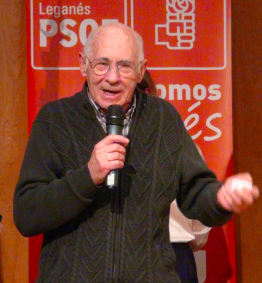 Teleganes's tweet photo. FALLECE JESÚS LOLO
Fallece Jesús Lolo, militante socialista y secretario personal de José Luis Pérez Ráez en su etapa de alcalde.
Los restos de Jesús Lolo, estarán hoy en el tanatorio de Butarque desde las 16 horas  hasta las 11.30 de mañana viernes 3 de julio  ¡DEP, amigo Lolo! https://t.co/NbmlqJnUhF