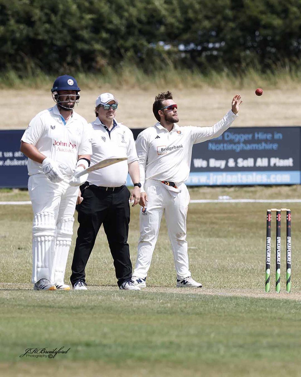 NottsPrem's tweet photo. Its the Bears @cuckneycc vs the Squirrels @AttenboroughCC at the Bear Pit this Saturday, while runaway leaders @KimberleyICC host in-form @PapplewickCC at Newdigate St and @CavsCarrington head to Dale Field to play a @collinghamdcc in decent form. https://t.co/W16WXyRvEv