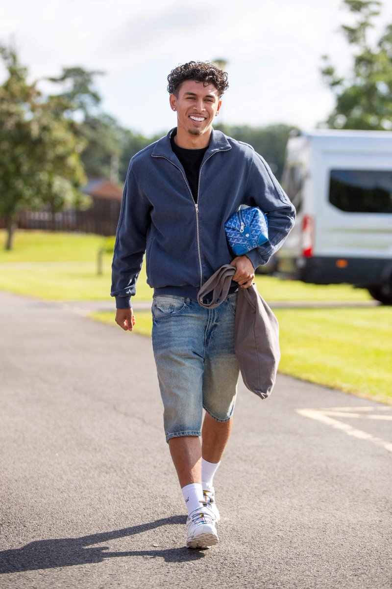 Boro's tweet photo. Welcome back, lads 👋 https://t.co/WjcJd3bLHH