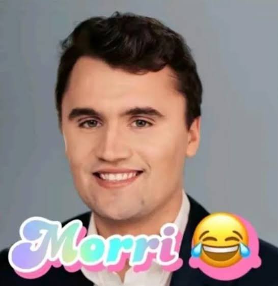 tuttisync's tweet photo. @jornalnota @Fireflames62 Qual vai ser o roteiro do filme? O unico feito grandioso de Bolsonaro foi fingir ter sido esfaqueado. Sera que pelo menos na versão do filme vão colocar sangue saindo da fakeada? https://t.co/znyDDdxeAD