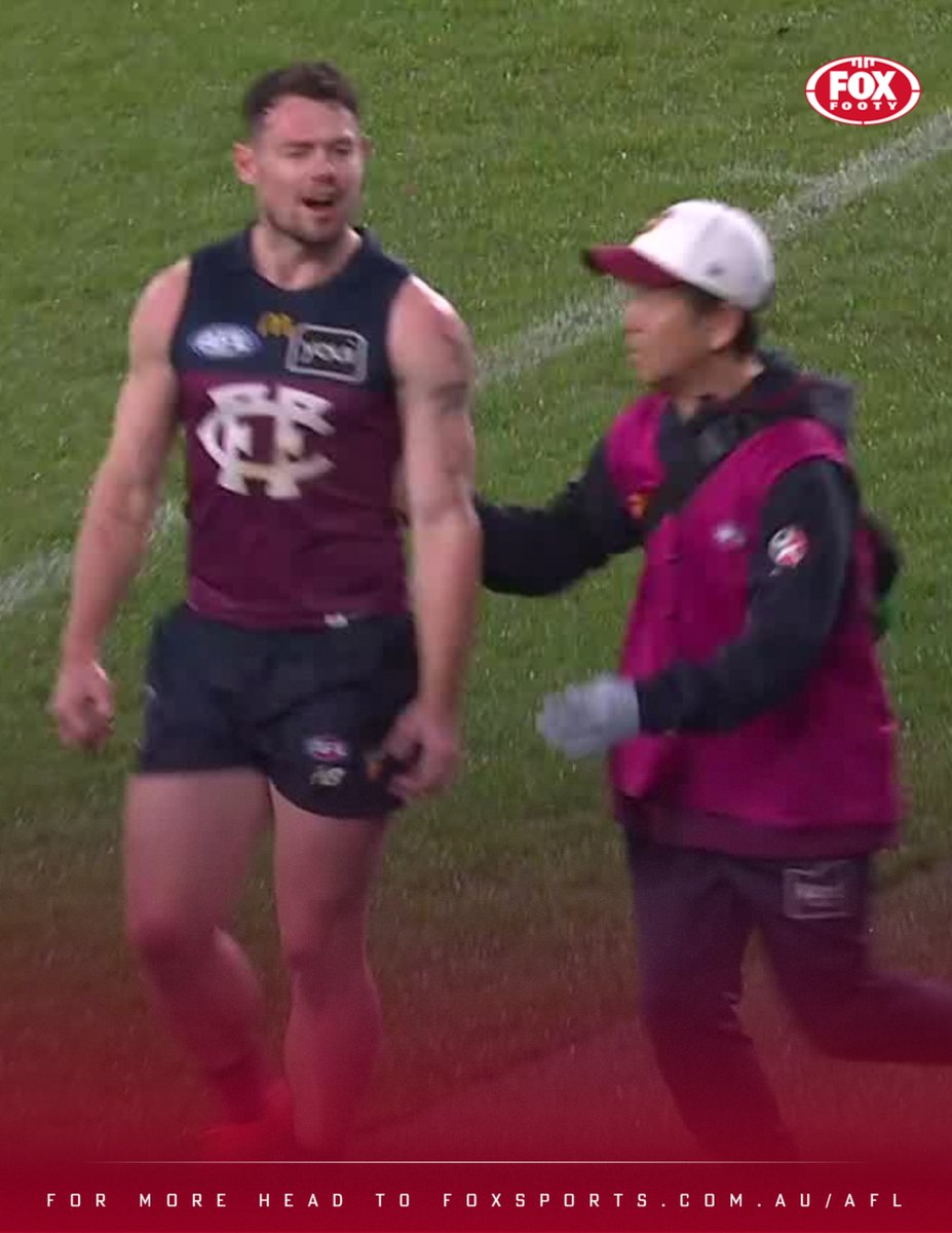 FOXFOOTY's tweet photo. After being on the receiving end of some friendly fire, a dual Brownlow Medallist has been heckled as he came from the field for a Head Injury Assessment.

VISION/LATEST FROM #AFLCatsLions ➡️ https://t.co/anRBiOOWoH https://t.co/zBCY88SNAb