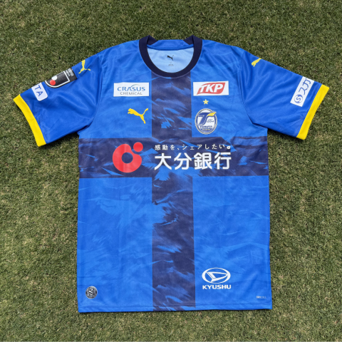 Oita Trinita (J2 League 🇯🇵) 2026-27 Home & Away Kits by Puma