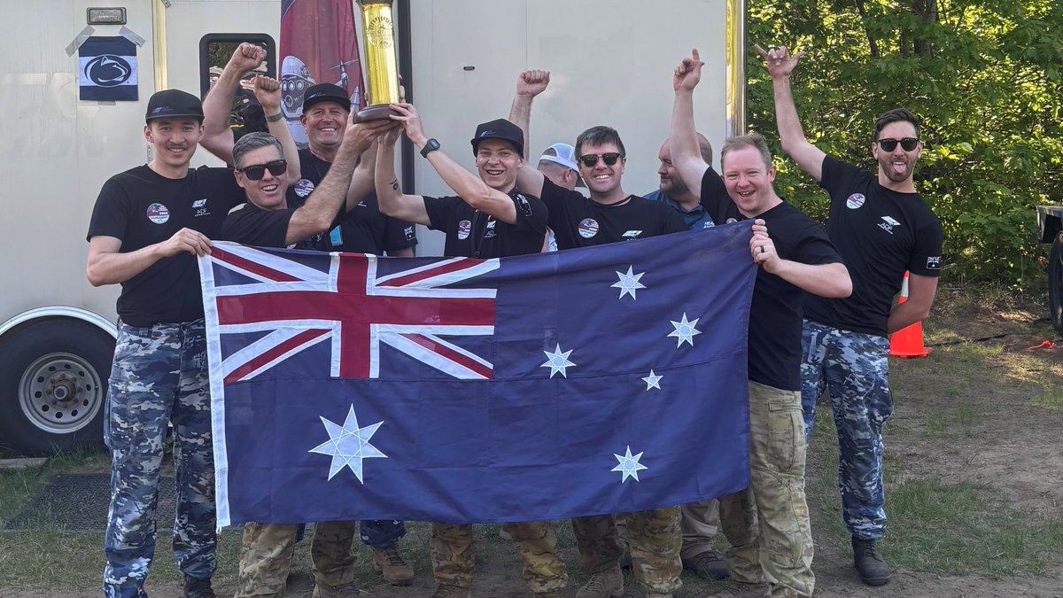 DefenceAust's tweet photo. In a league of their own ⭐⭐⭐⭐⭐⭐⭐

Australia cemented its position as the world leader in military drone racing, with the Australian Defence Force drone racing team claiming its 7️⃣th Military International Drone Racing Tournament (MIDRT) title in the 📍 United States. 🇦🇺🎮

Read more ➡️ https://t.co/lzNZRXDy6T

#YourADF