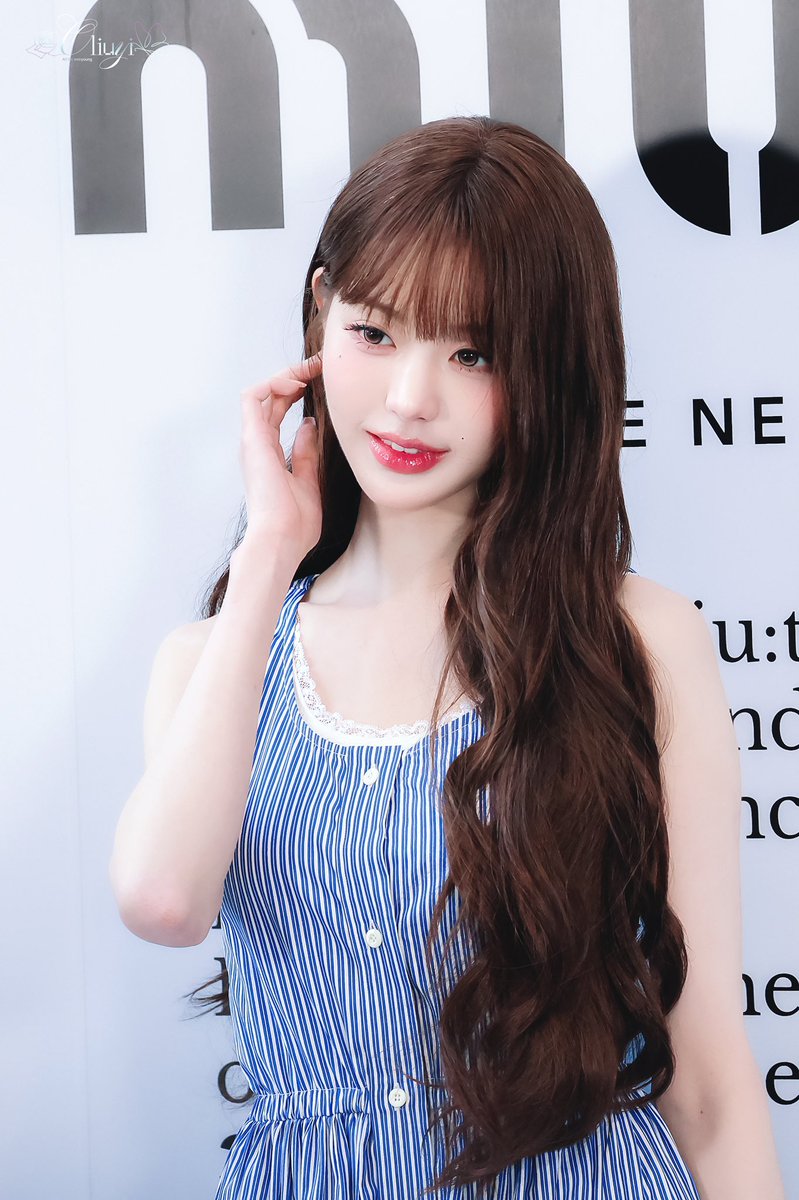 Oliuyi_0831's tweet photo. 260702💙🤍

 #아이브 #IVE #장원영 #JANGWONYOUNG #원영 #WONYOUNG #ウォニョン https://t.co/BJwQw94zRk