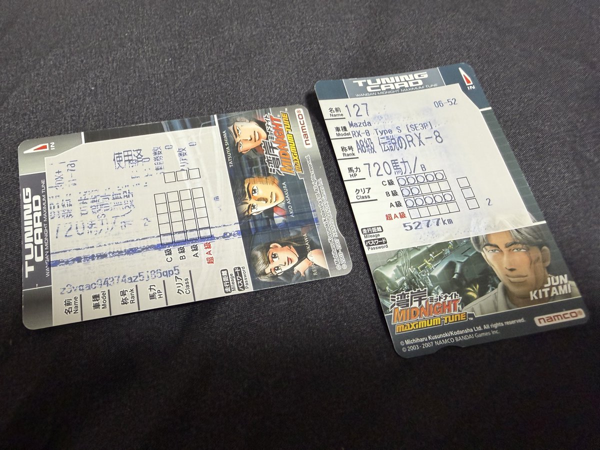 Lcy_i's tweet photo. 自力の白レスゲットしてから一年 https://t.co/mRe2sc7os4
