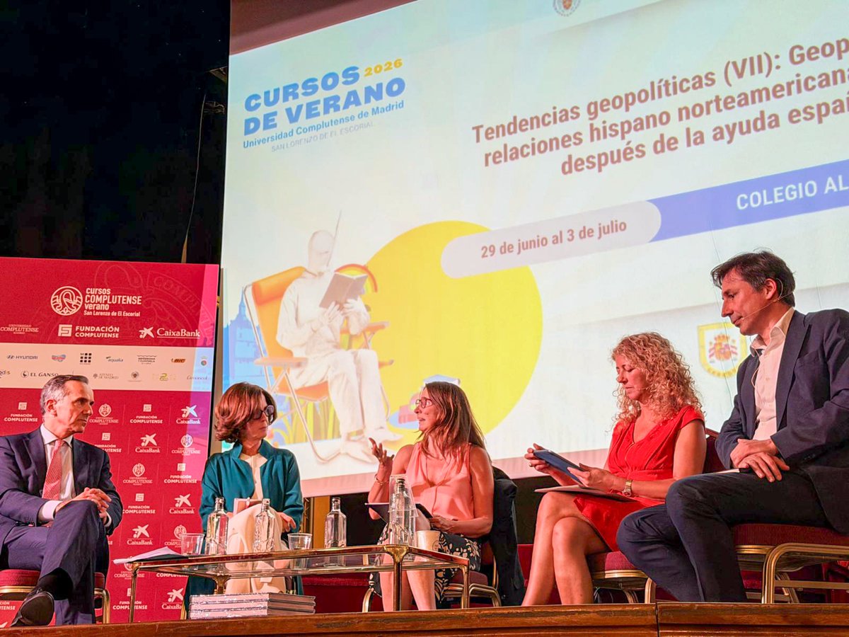 Aebanca's tweet photo. “Tenemos que creernos más el potencial de las empresas españolas”.

Una rica conversación sobre el espacio empresarial hispano norteamericano con:

🔸Estela Artacho (@Fedicine)
🔸Juan Yermo (@Farmaindustria)
🔸Francisco Salcedo (@microsoft España)
🔸Ana Argelich (@MSDEspana) https://t.co/y8bJQUjShY