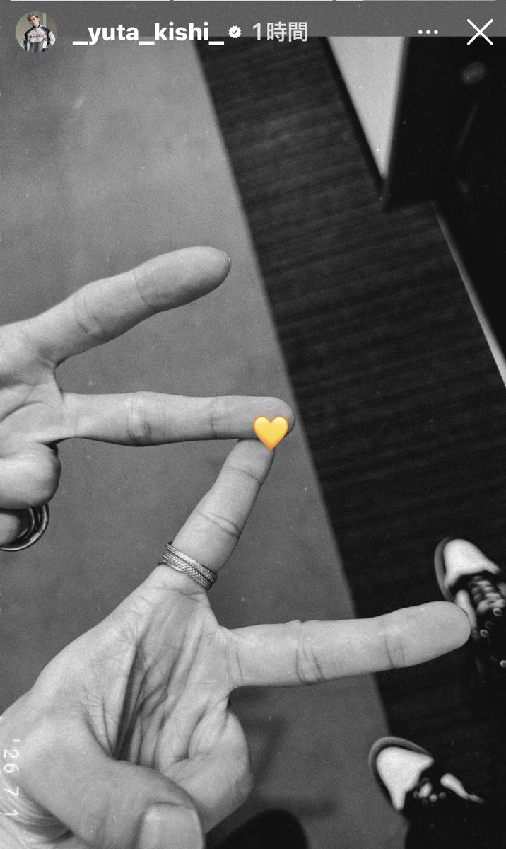 ohsky747's tweet photo. ２つ並べると…🥹🥹🥹
岸くん、辰巳くんの黄色の💛
#辰巳雄大
#岸優太 https://t.co/oZbg3Ffpia